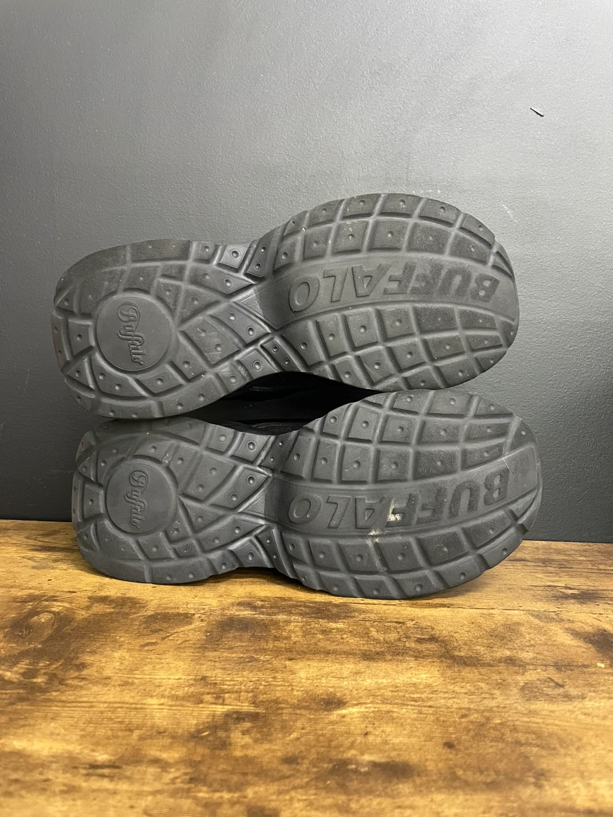 2C czarne sneakersy Buffalo Yuno, rozmiar 40 - obrazek 11