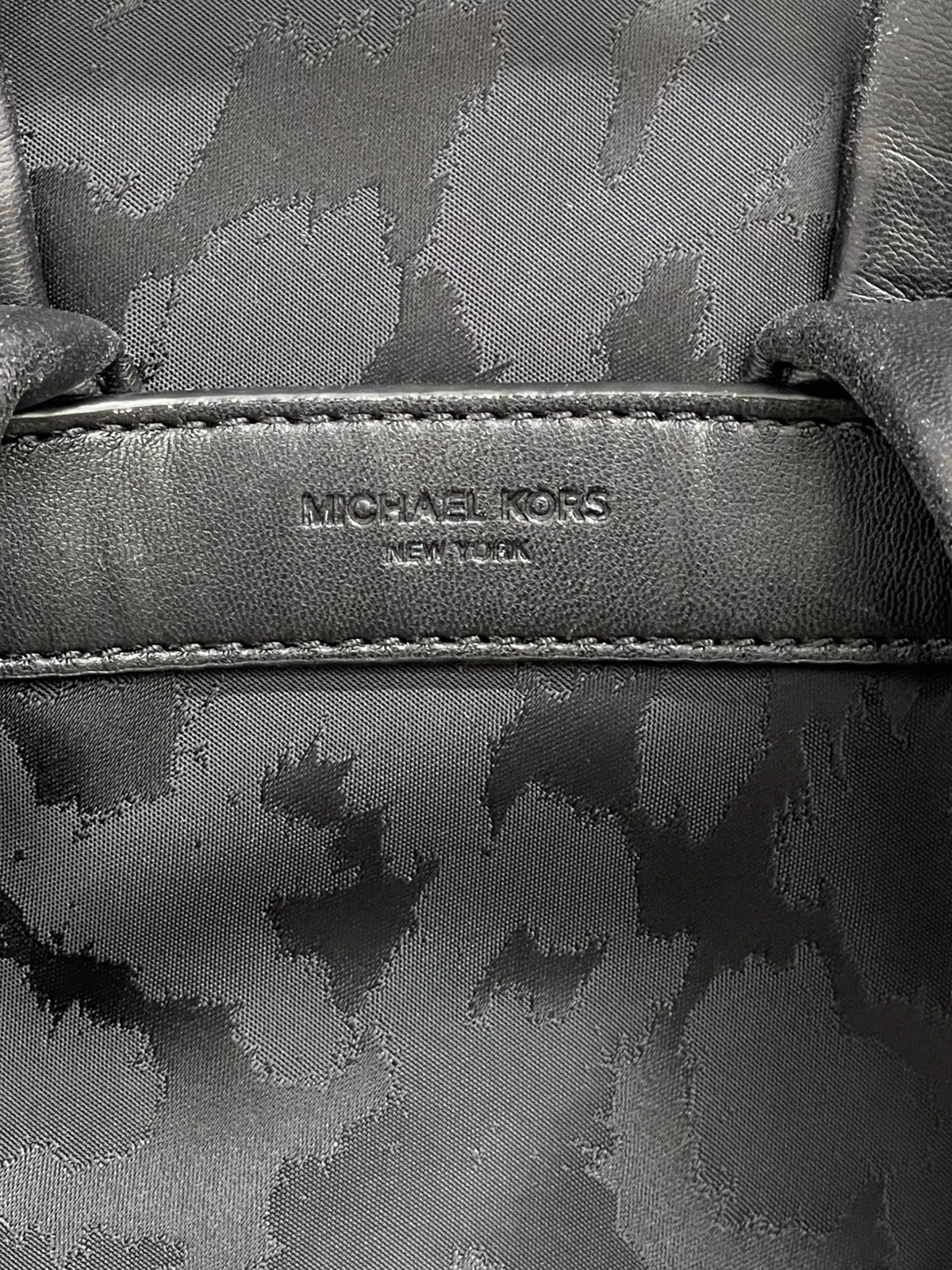 T95 Czarny plecak Michael Kors Bex - obrazek 5