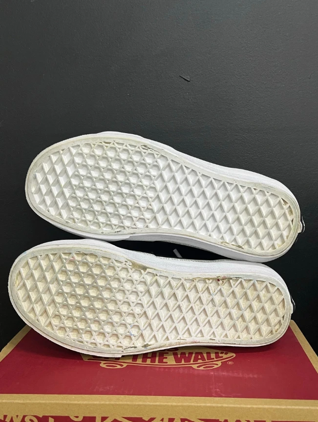 465 Czarne sneakersy Vans Sk8-Hi, rozmiar 35 - obrazek 8