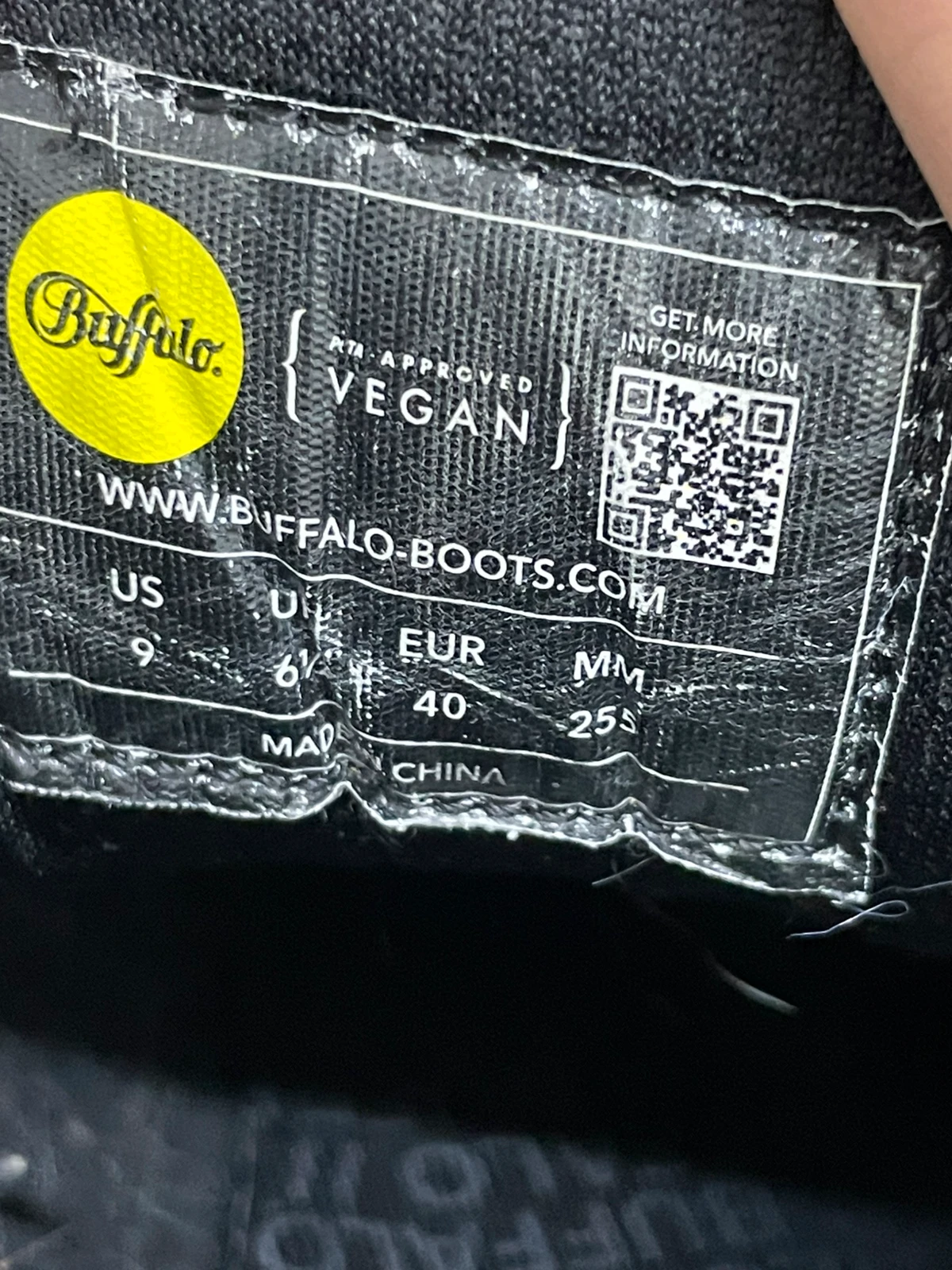 2C czarne sneakersy Buffalo Yuno, rozmiar 40 - obrazek 13