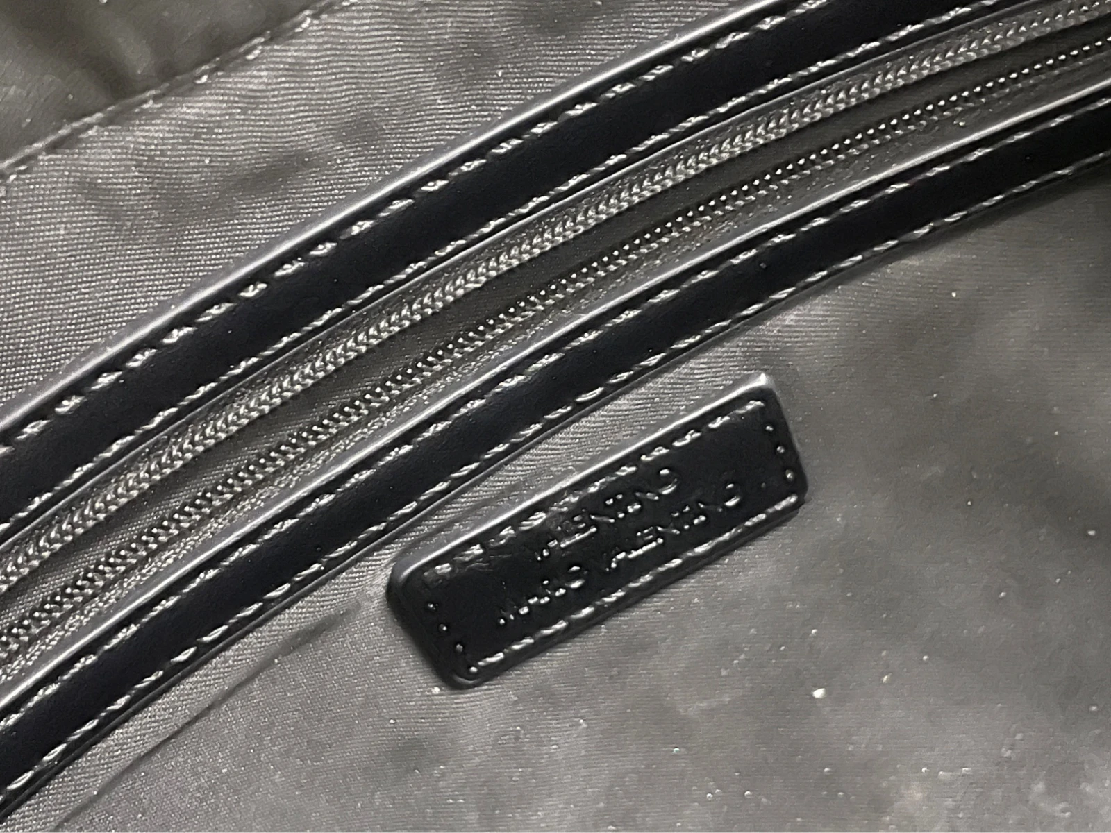 15 czarna torebka Valentino Bags - obrazek 10