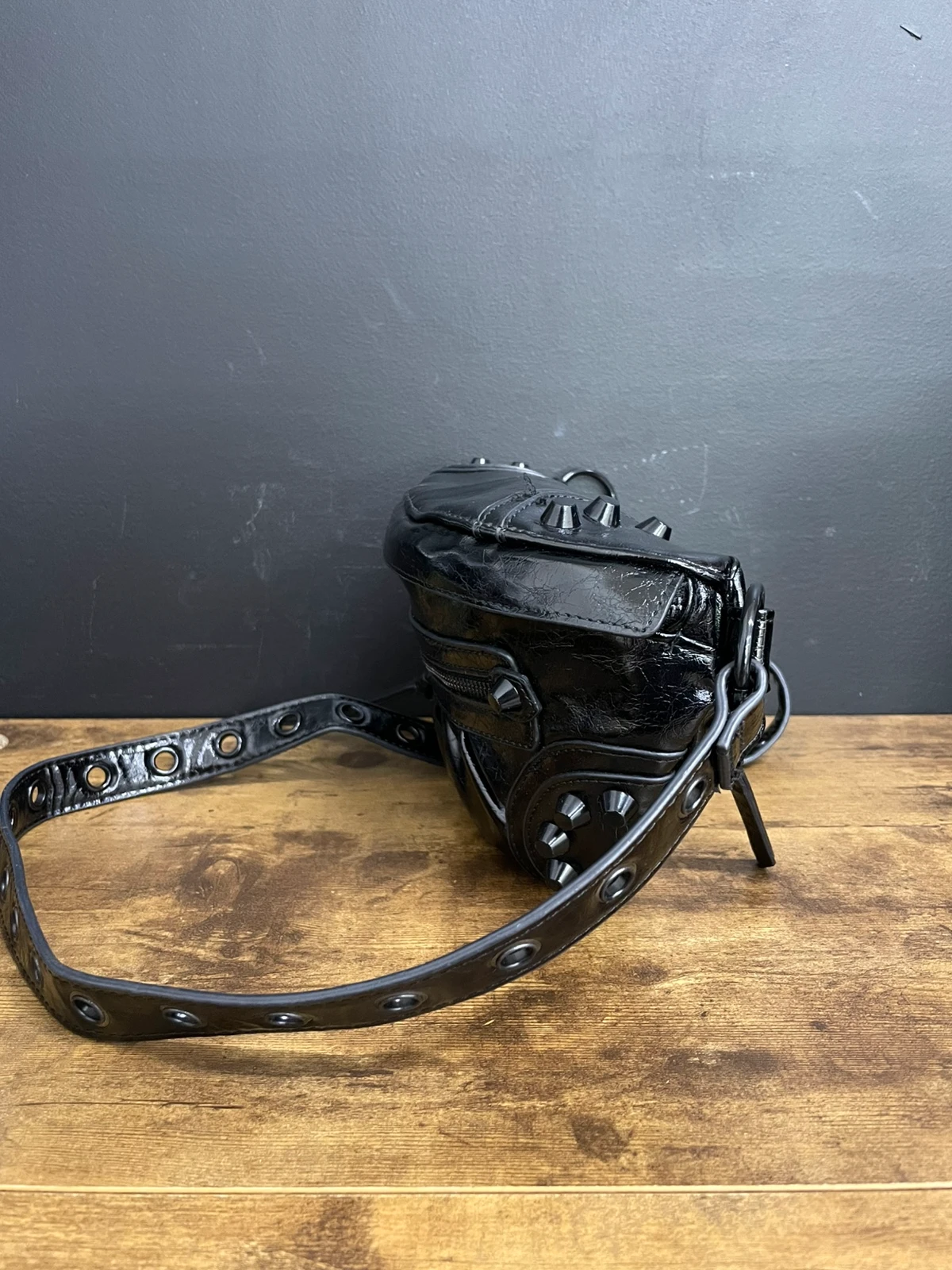 130 Czarna torebka Steve Madden Bvina Crossbody Bag - obrazek 4