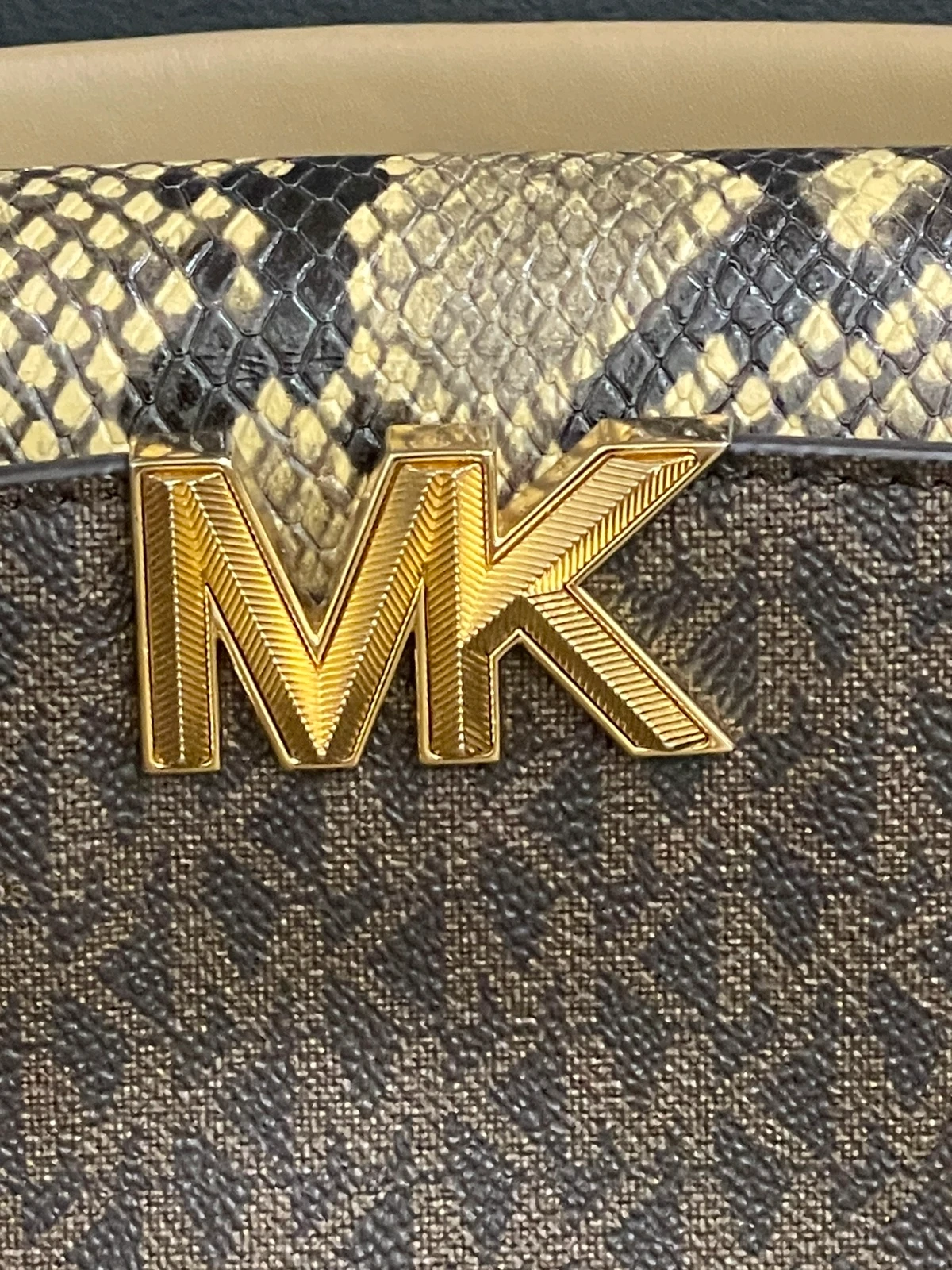 115 Brązowa torebka Michael Kors Karlie - obrazek 10
