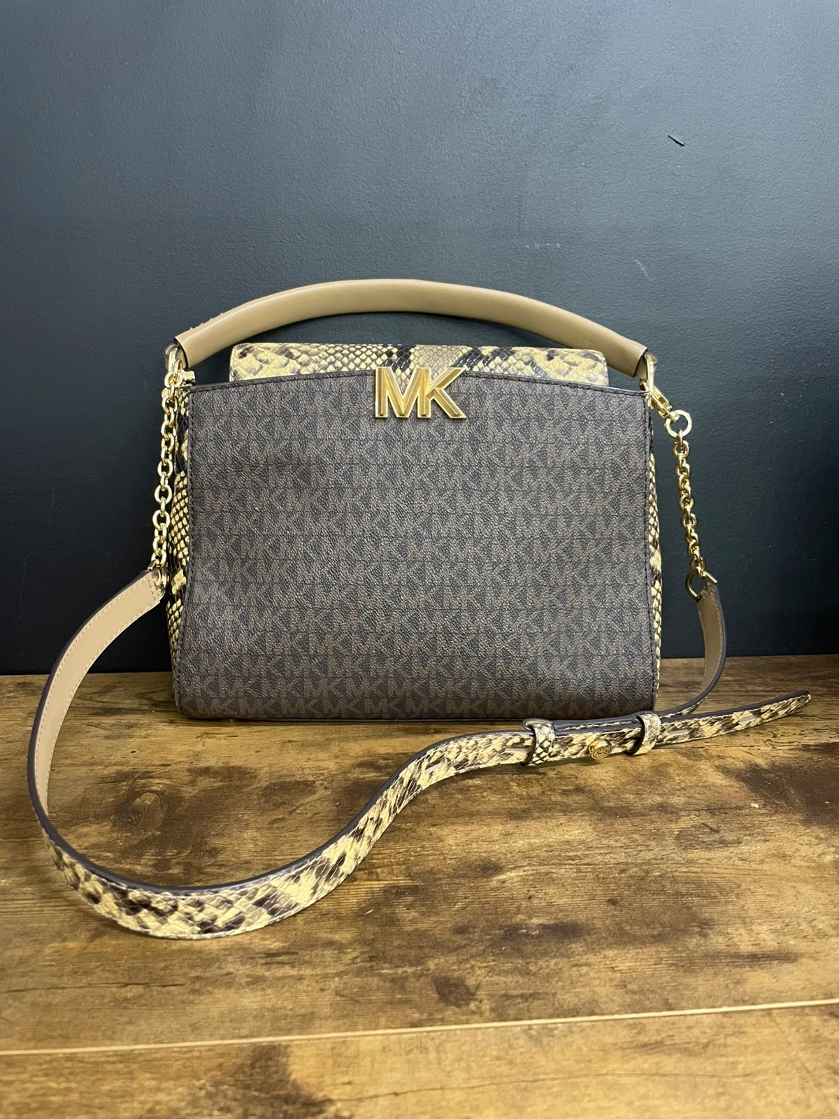 115 Brązowa torebka Michael Kors Karlie