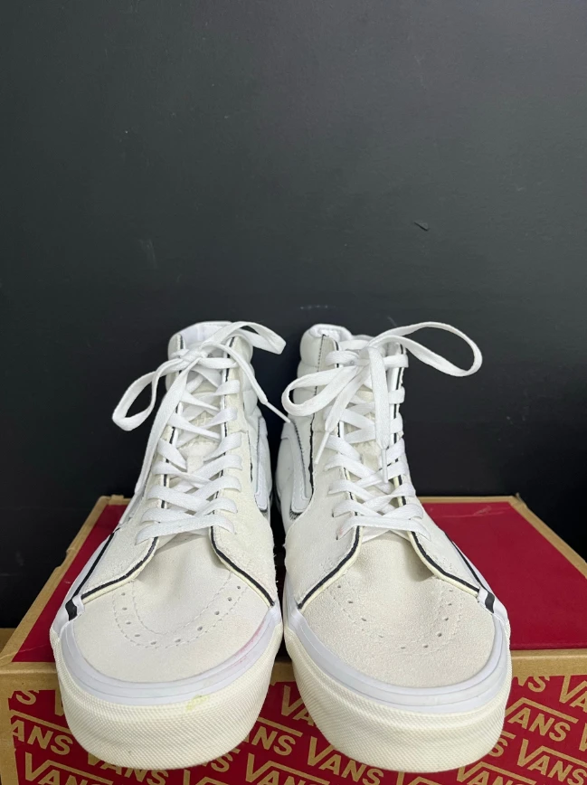 475 Białe wysokie sneakersy Vans rozmiar 45 - obrazek 3