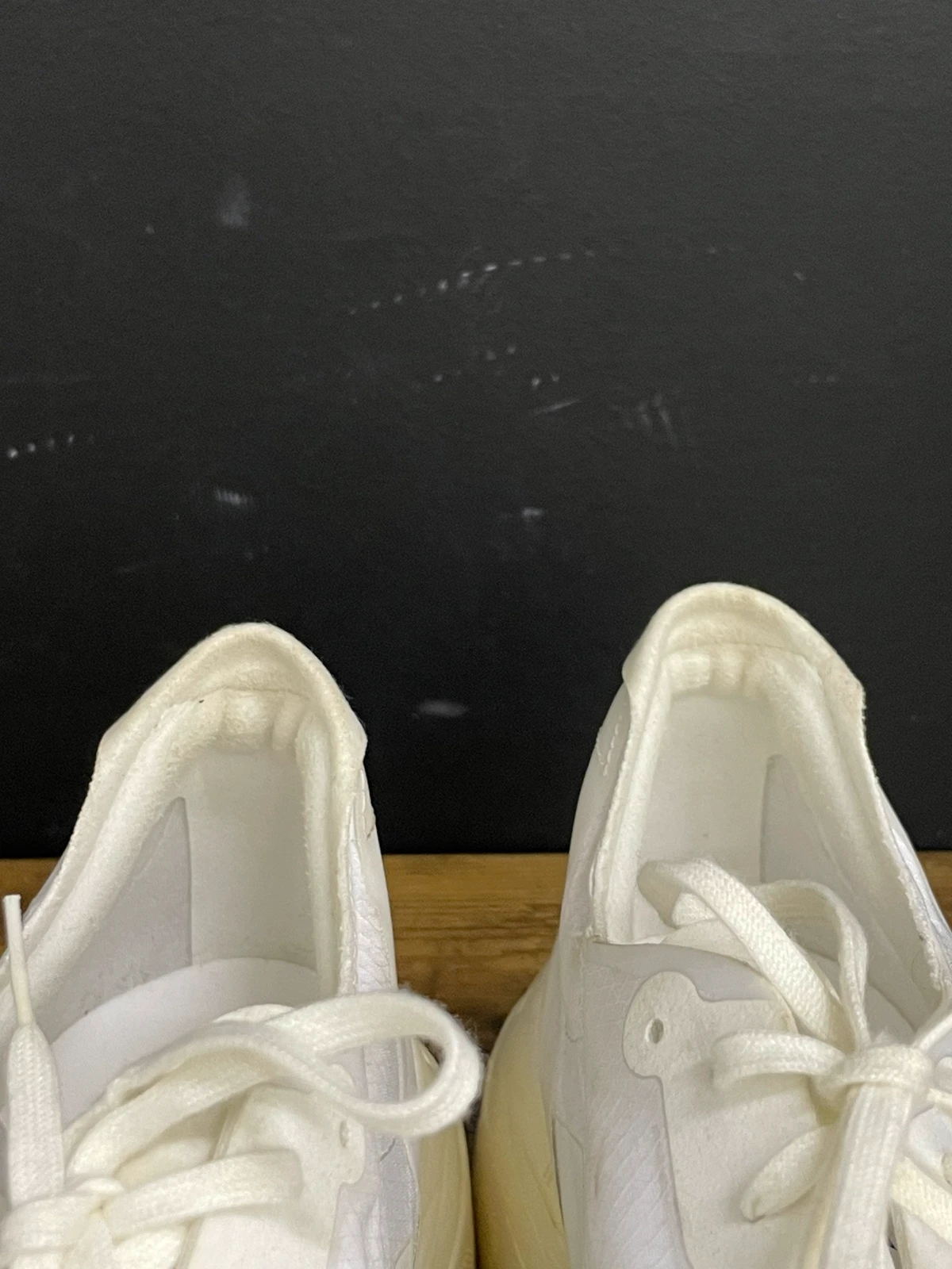 9y Białe buty do biegania adidas Adizero Adios Pro 4, rozmiar 44 - obrazek 17