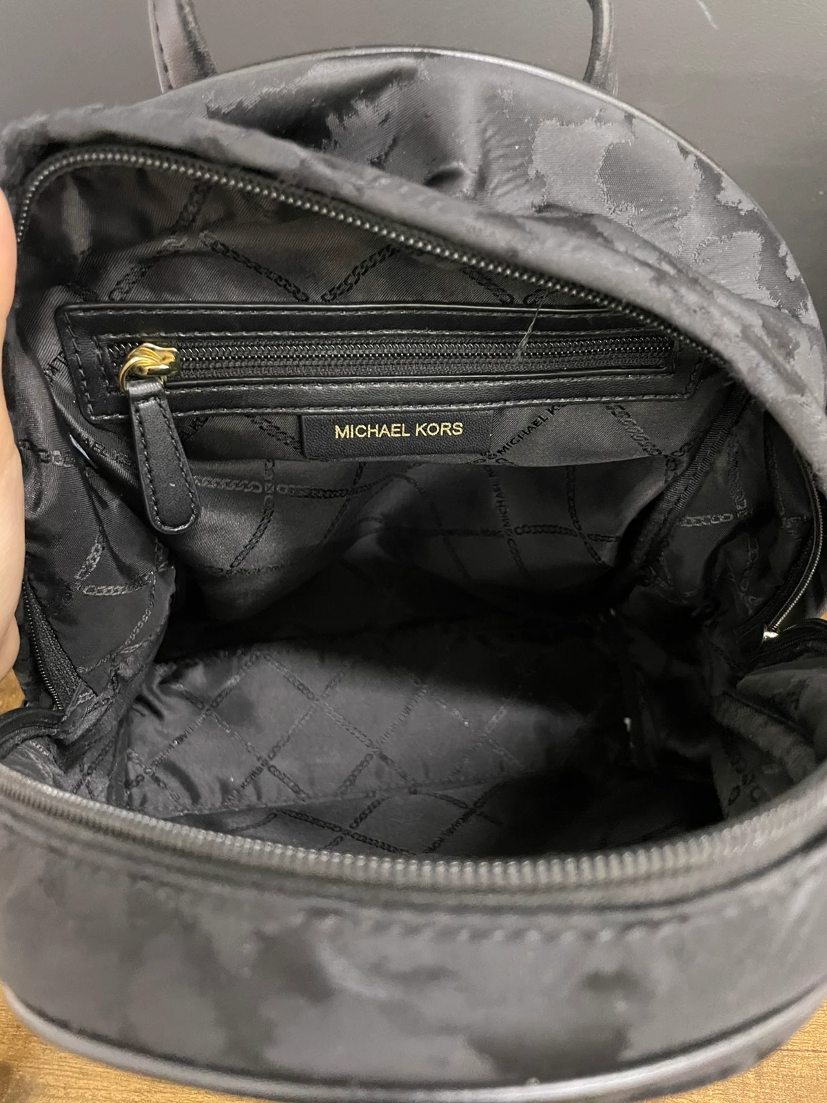 T95 Czarny plecak Michael Kors Bex - obrazek 9