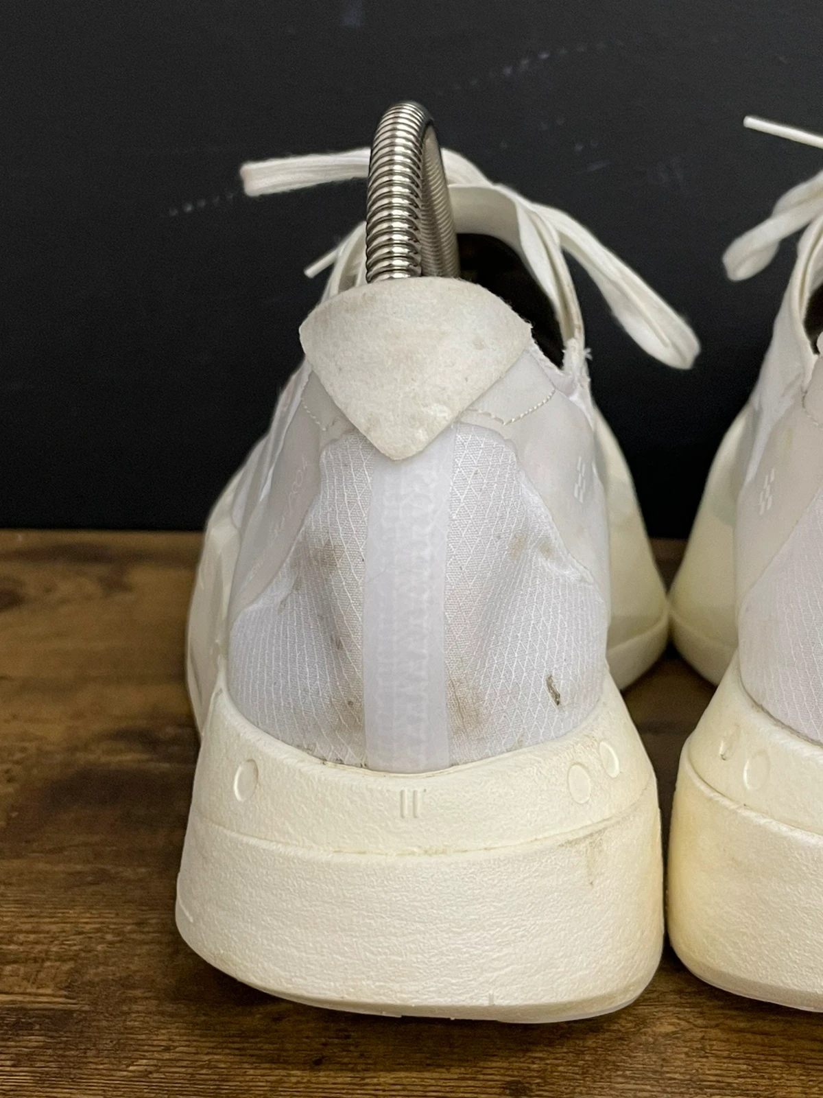 9y Białe buty do biegania adidas Adizero Adios Pro 4, rozmiar 44 - obrazek 10
