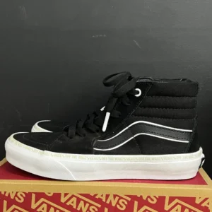465 Czarne sneakersy Vans Sk8-Hi, rozmiar 35