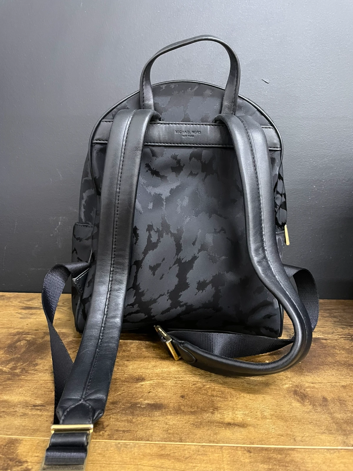 T95 Czarny plecak Michael Kors Bex - obrazek 4