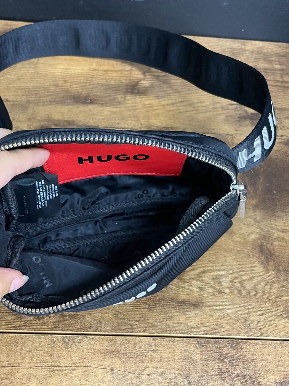 135 Czarna saszetka HUGO Bel Bumbag - obrazek 6