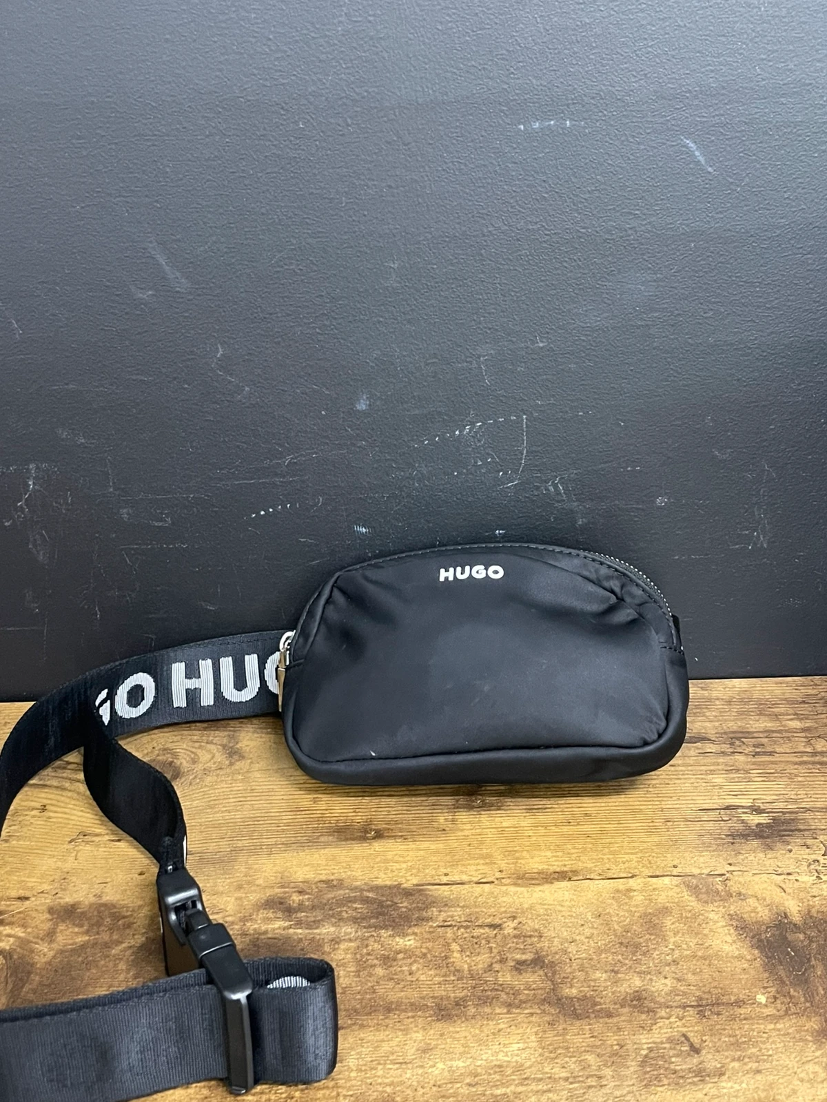 135 Czarna saszetka HUGO Bel Bumbag - obrazek 5
