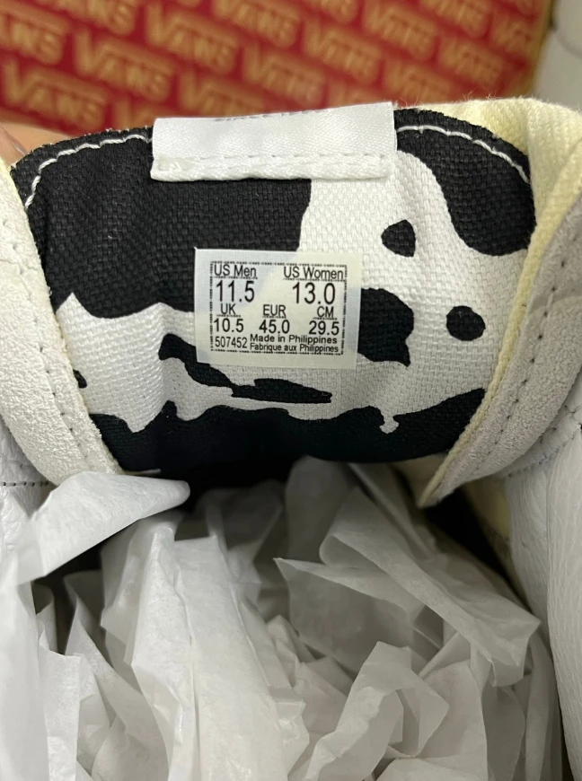 475 Białe wysokie sneakersy Vans rozmiar 45 - obrazek 9