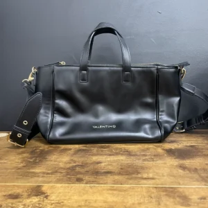 15 czarna torebka Valentino Bags