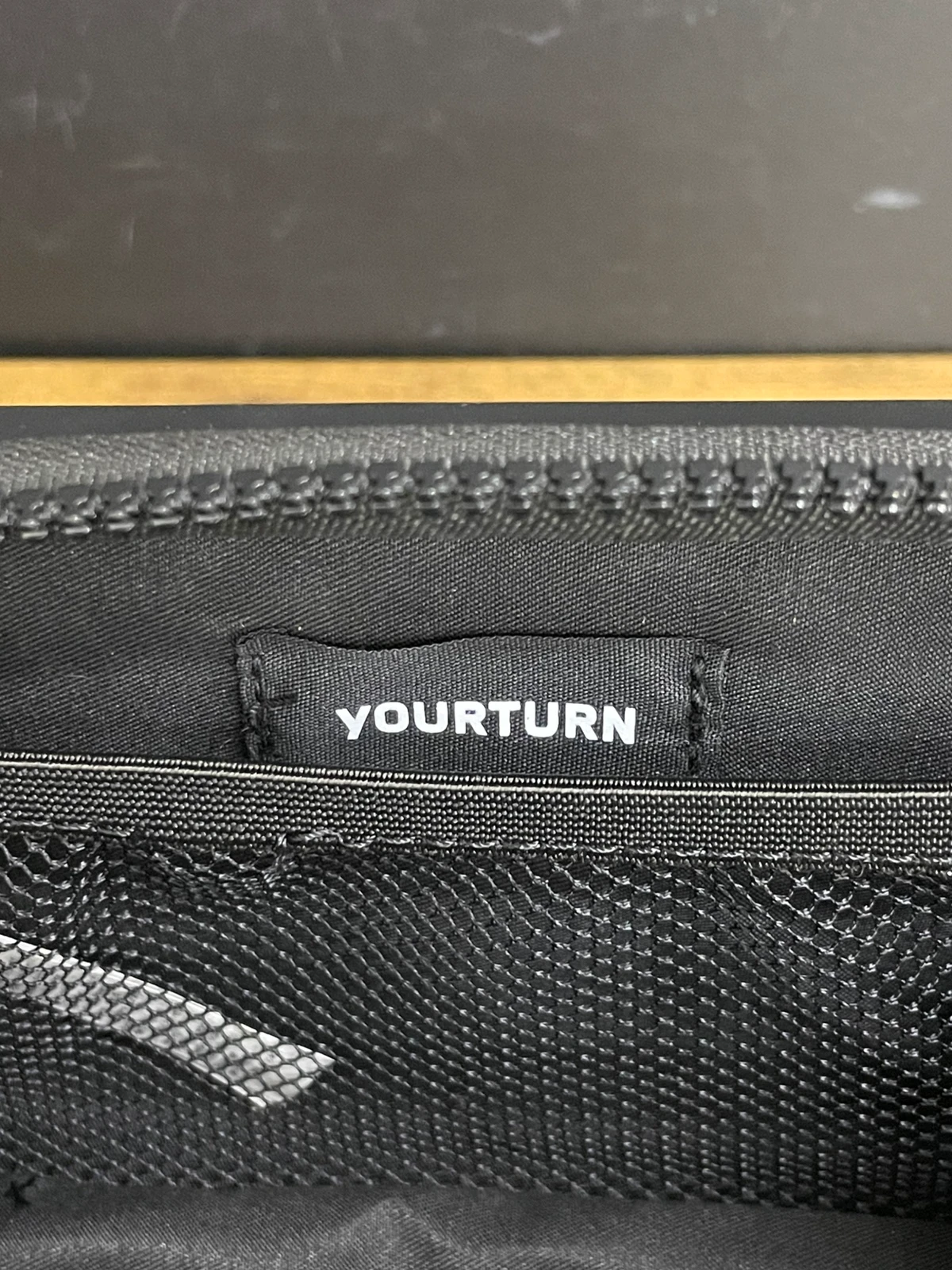 30 Czarna torba na ramię Yourturn - obrazek 10