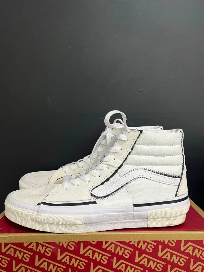 475 Białe wysokie sneakersy Vans rozmiar 45